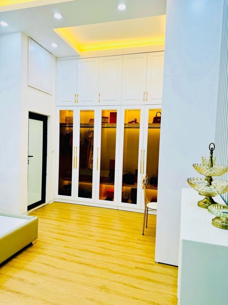 Bán nhà Đặng Tiến Đông - diện tích 45.1m2 6 tầng - Nhà đẹp không tỳ vết - giá 12 tỷ