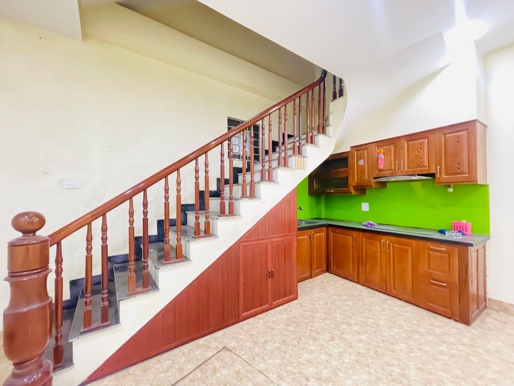 Bán nhà La Thành - diện tích 41,5m2 5 tầng - CỰC VIP ĐỐNG ĐA - NHÀ ĐẸP DÂN XÂY Ở NGAY - giá 17,5 tỷ