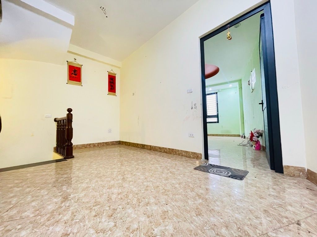 Bán nhà La Thành - diện tích 41,5m2 5 tầng - CỰC VIP ĐỐNG ĐA - NHÀ ĐẸP DÂN XÂY Ở NGAY - giá 17,5 tỷ