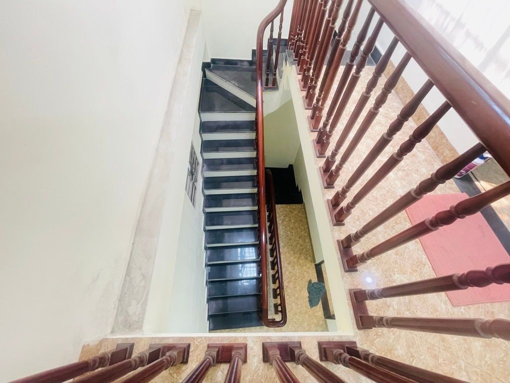 Bán nhà La Thành - diện tích 41,5m2 5 tầng - CỰC VIP ĐỐNG ĐA - NHÀ ĐẸP DÂN XÂY Ở NGAY - giá 17,5 tỷ