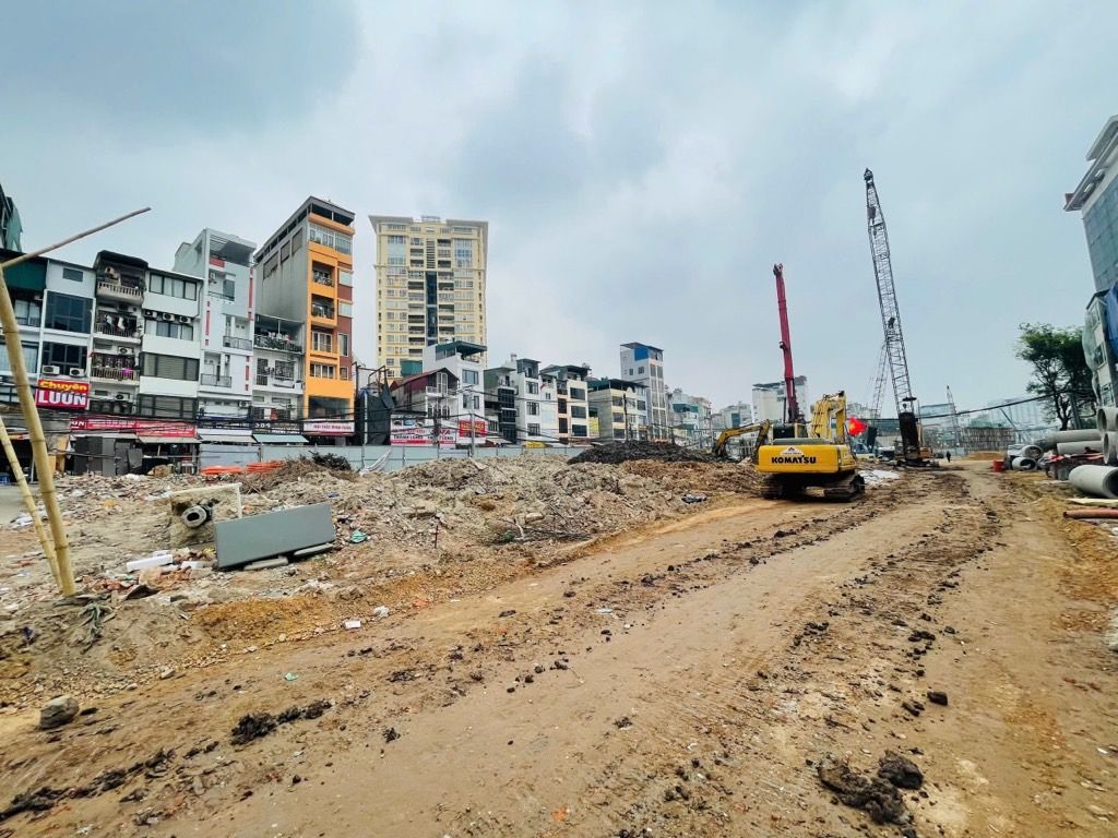 Bán nhà La Thành - diện tích 41,5m2 5 tầng - CỰC VIP ĐỐNG ĐA - NHÀ ĐẸP DÂN XÂY Ở NGAY - giá 17,5 tỷ