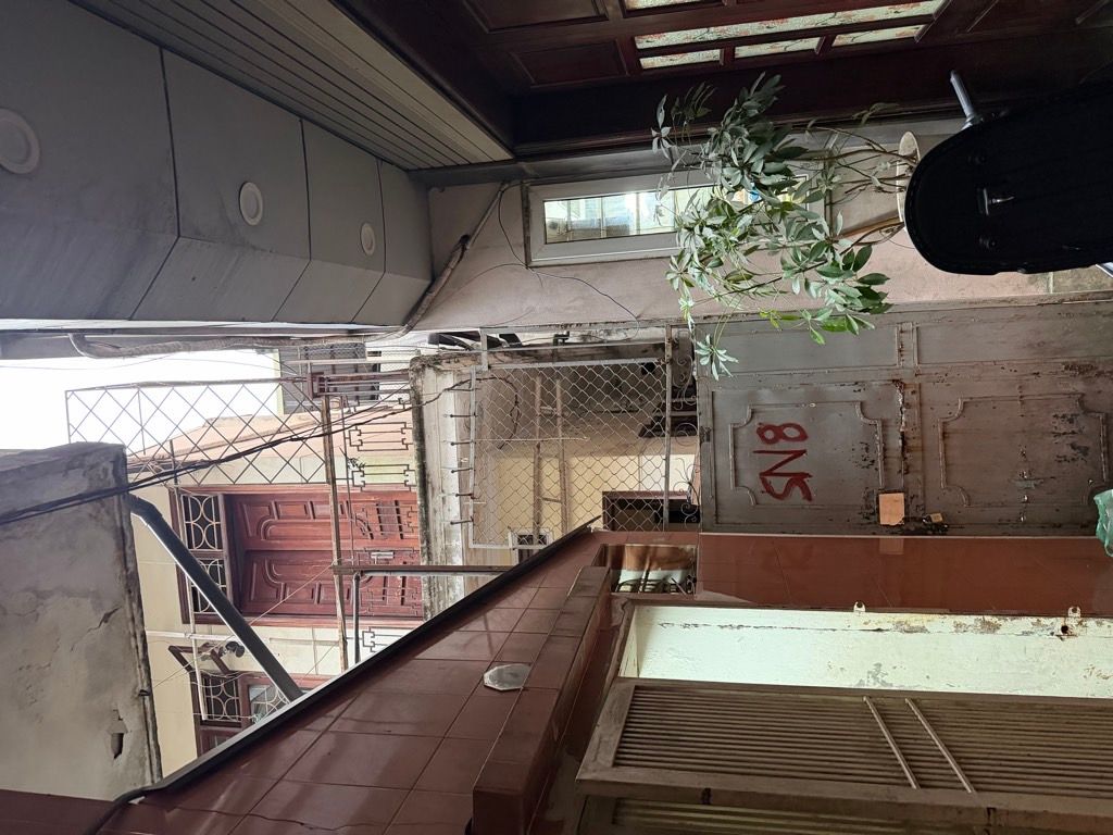 Bán nhà Cảm Hội - diện tích 48.9m2 2 tầng - cách ô tô 10 mét - giá 9,8 tỷ