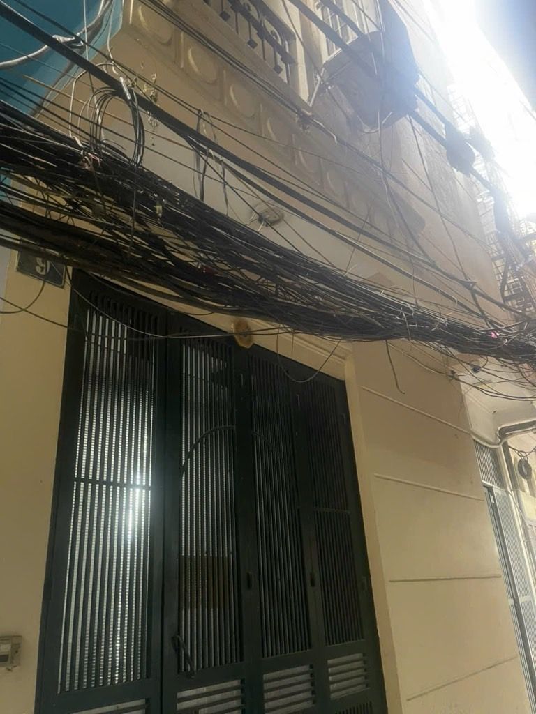 Bán nhà Hào Nam - diện tích 35m2 4 tầng - Sổ đỏ Chính Chủ - giá 9,5 tỷ