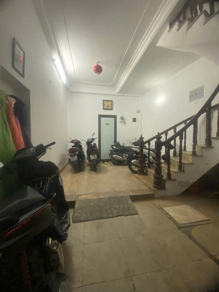 Bán nhà Hào Nam - diện tích 35m2 4 tầng - Sổ đỏ Chính Chủ - giá 9,5 tỷ