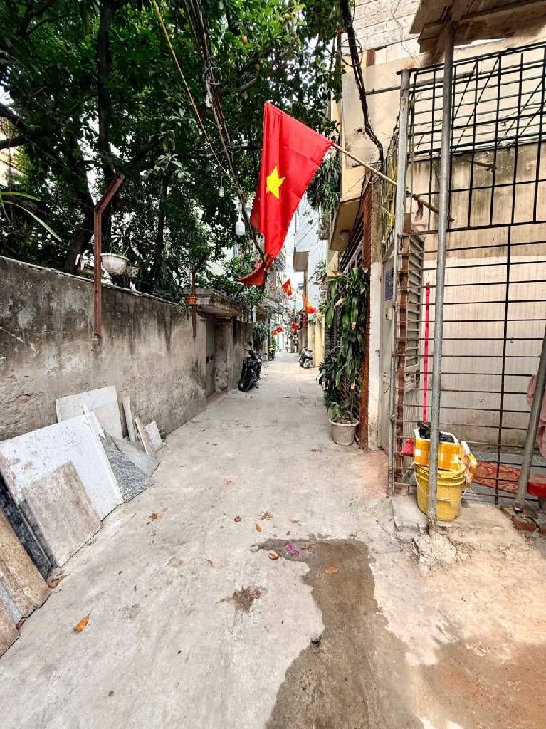 Bán nhà Năm Dư - diện tích 40m2 6 tầng - Thang máy - giá 11,5 tỷ