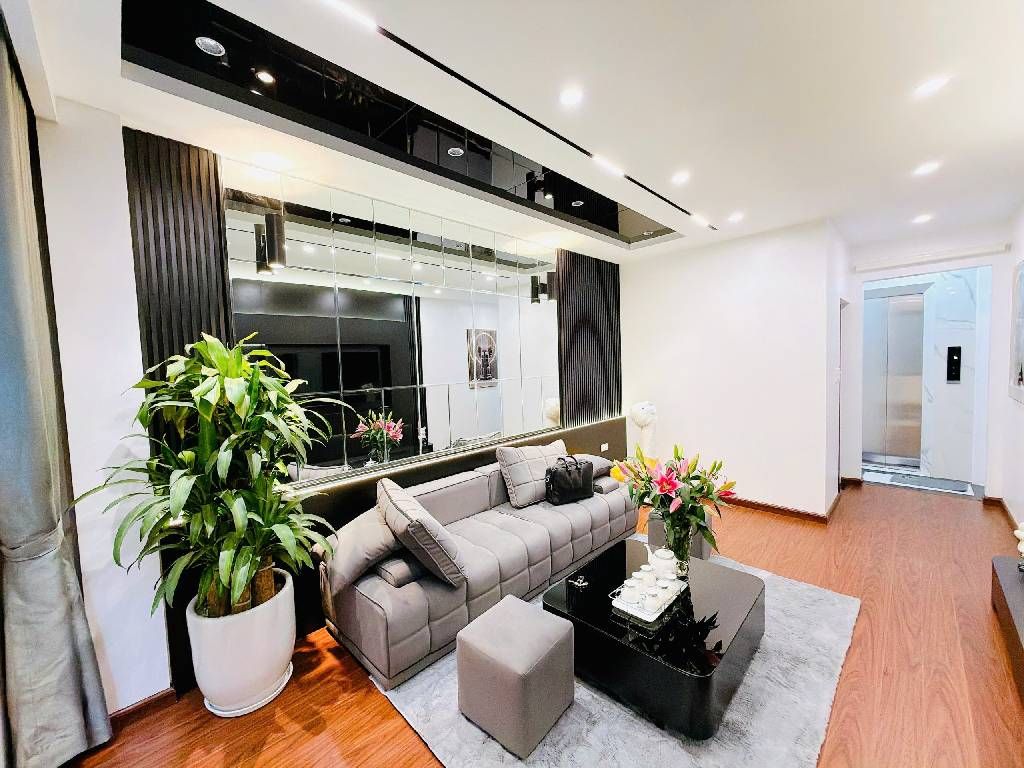 Bán nhà Khương Đình - diện tích 31m2 6 tầng - Thang máy - giá 9,8 tỷ