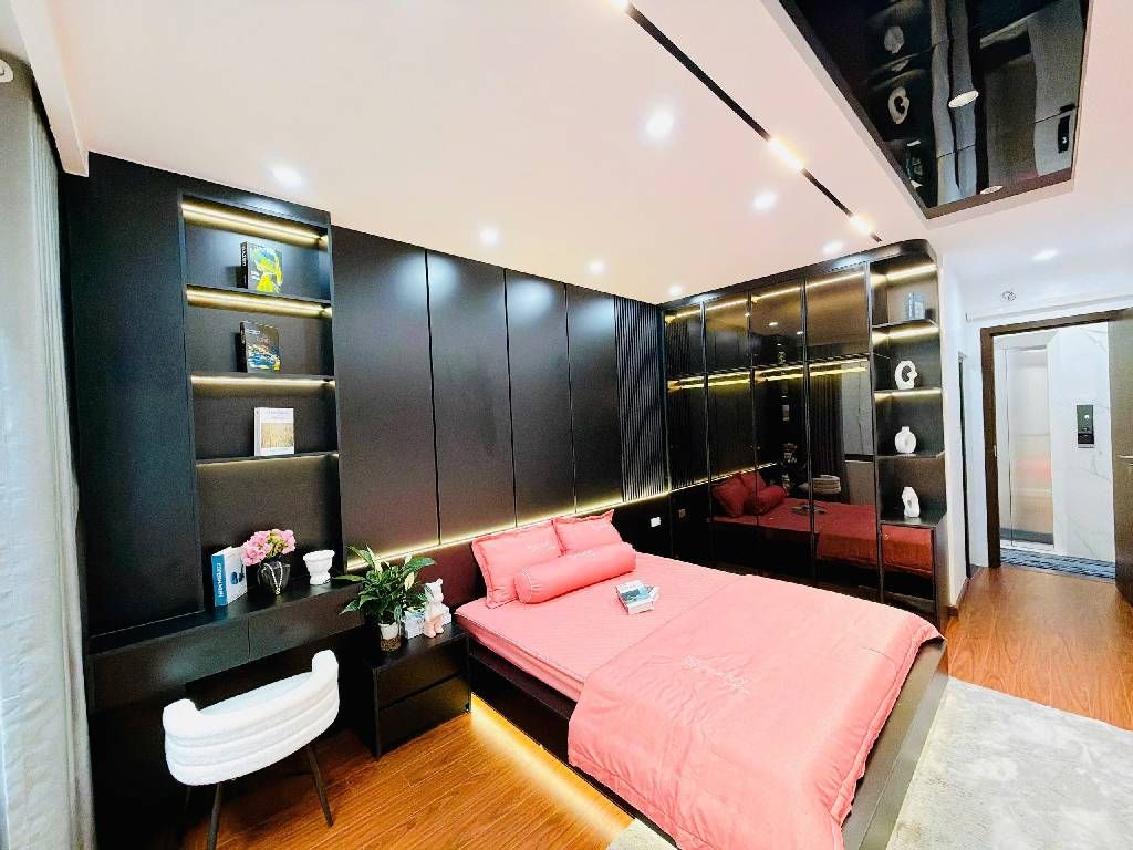 Bán nhà Khương Đình - diện tích 31m2 6 tầng - Thang máy - giá 9,8 tỷ