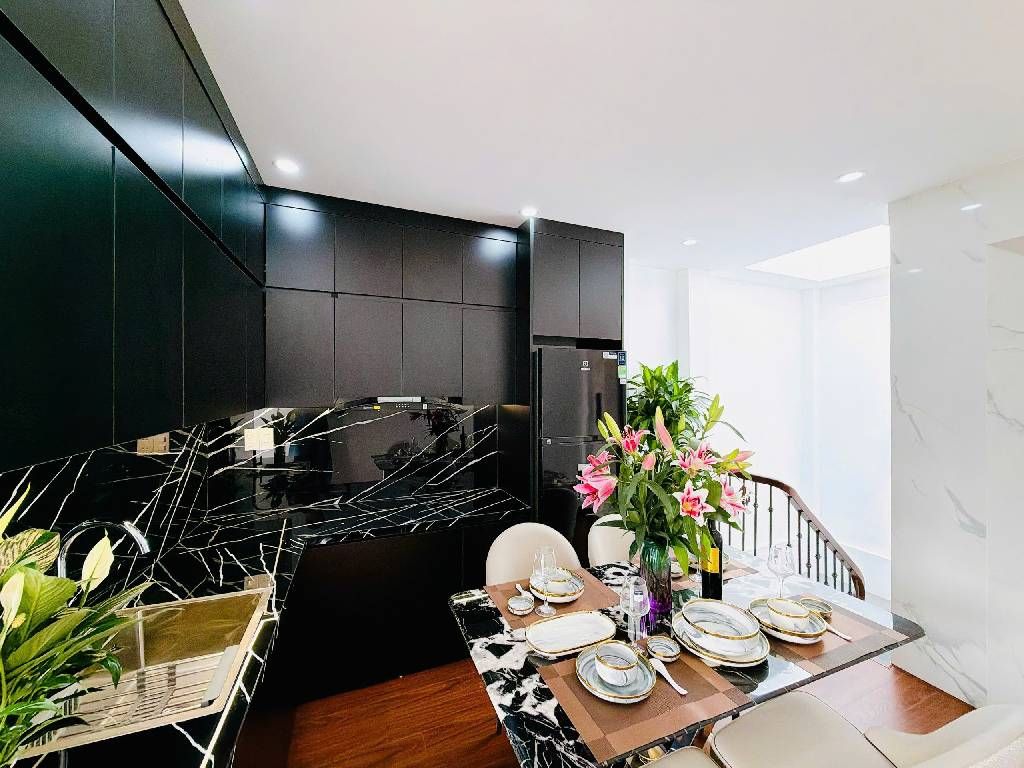 Bán nhà Khương Đình - diện tích 31m2 6 tầng - Thang máy - giá 9,8 tỷ