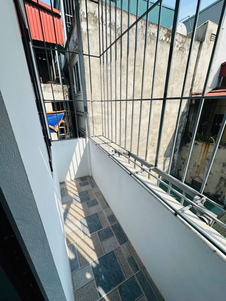 Bán nhà Lĩnh Nam - diện tích 18m2 4 tầng - Nhà đẹp full nội thất - giá 3,5 tỷ