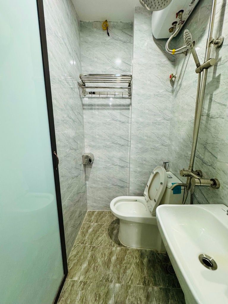 Bán nhà Lĩnh Nam - diện tích 18m2 4 tầng - Nhà đẹp full nội thất - giá 3,5 tỷ