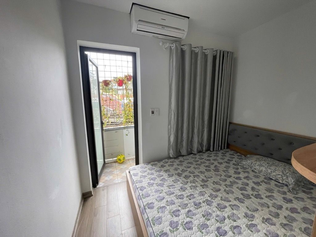 Bán nhà Bạch Mai - diện tích 22,1m2 2 tầng - ô tô tránh - giá 3,8 tỷ