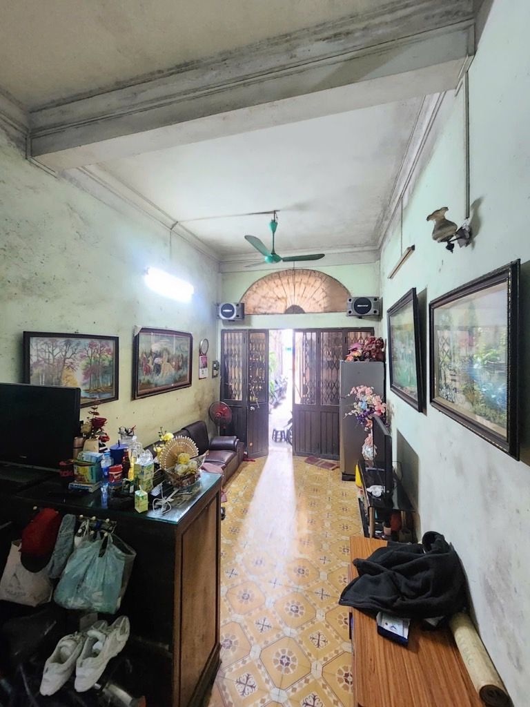 Bán nhà Thịnh Liệt - diện tích 38.1m2 3 tầng - Đất tặng nhà - giá 8,7 tỷ