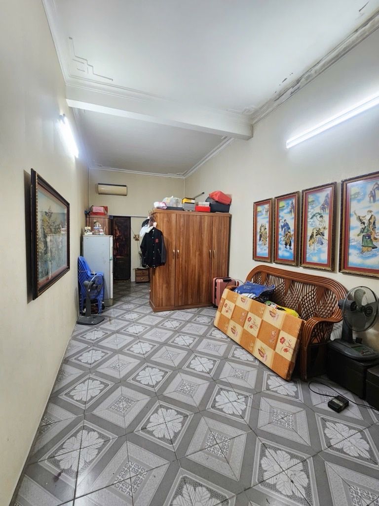 Bán nhà Thịnh Liệt - diện tích 38.1m2 3 tầng - Đất tặng nhà - giá 8,7 tỷ