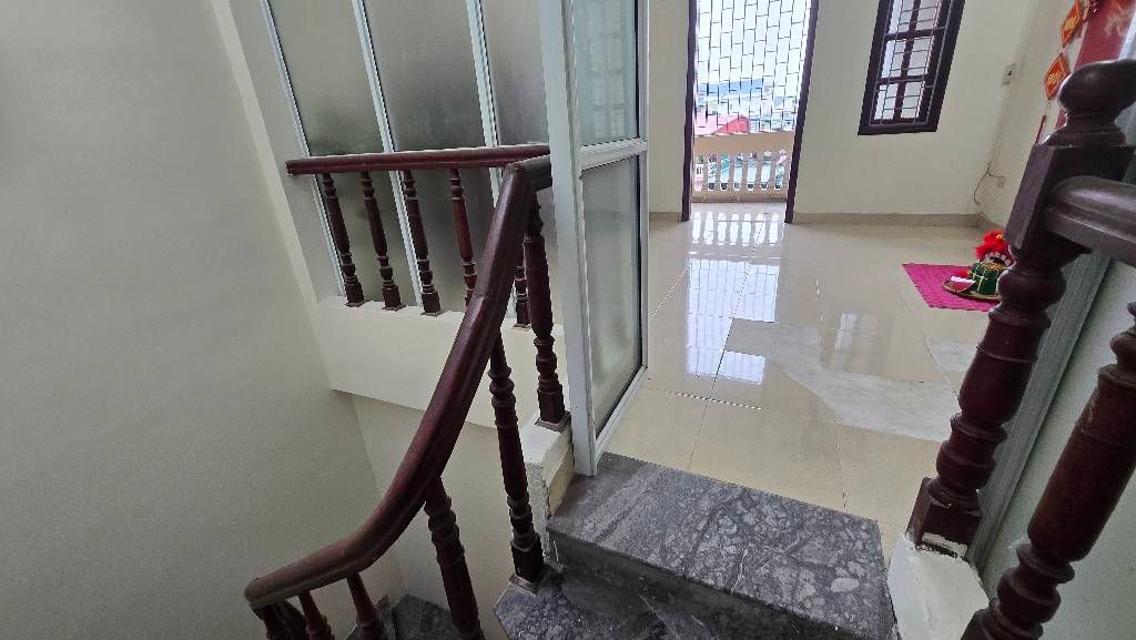 Bán nhà Nguyễn Chính - diện tích 25.3m2 4 tầng - gần ô tô - giá 6,3 tỷ