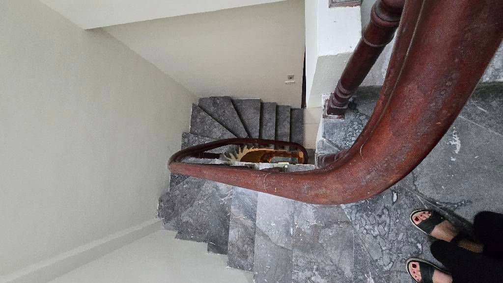 Bán nhà Nguyễn Chính - diện tích 25.3m2 4 tầng - gần ô tô - giá 6,3 tỷ