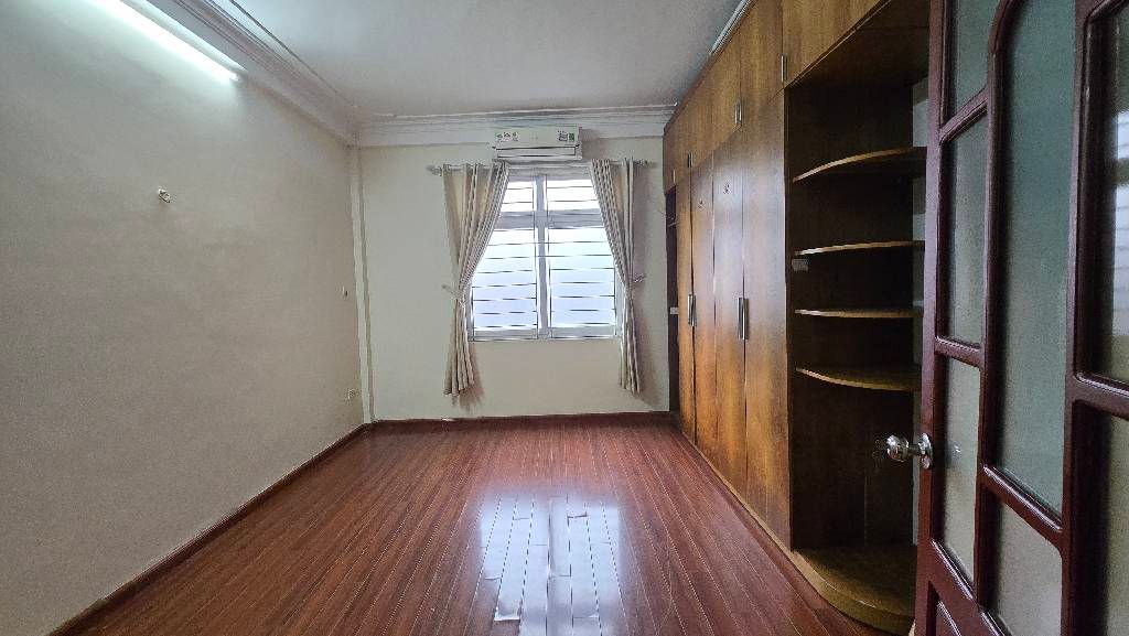 Bán nhà Nguyễn Chính - diện tích 25.3m2 4 tầng - gần ô tô - giá 6,3 tỷ