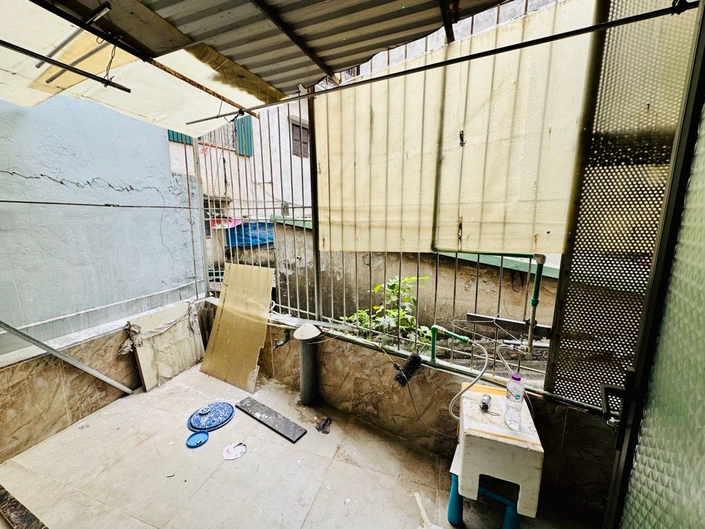 Bán nhà Lĩnh Nam - diện tích 29,5m2 2 tầng - Căn Góc Thoáng Sáng - giá 3,2 tỷ