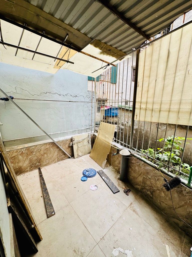 Bán nhà Lĩnh Nam - diện tích 29,5m2 2 tầng - Căn Góc Thoáng Sáng - giá 3,2 tỷ