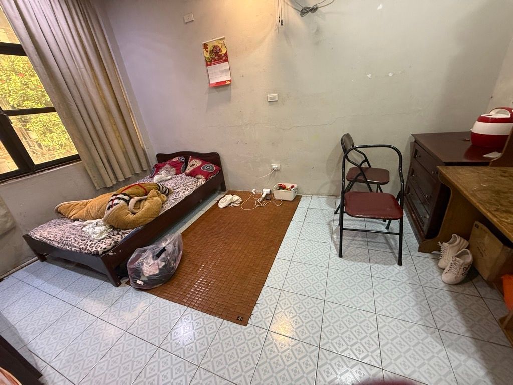 Bán nhà Nguyễn Đức Cảnh - diện tích 48.1m2 2 tầng - Nhà mặt phố, ô tô đỗ cửa - giá 4,5 tỷ