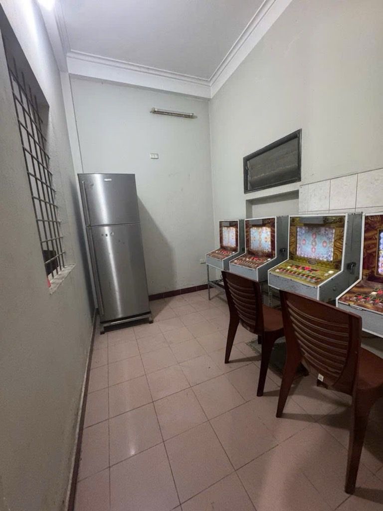 Bán nhà Nguyễn Đức Cảnh - diện tích 48.1m2 2 tầng - Nhà mặt phố, ô tô đỗ cửa - giá 4,5 tỷ