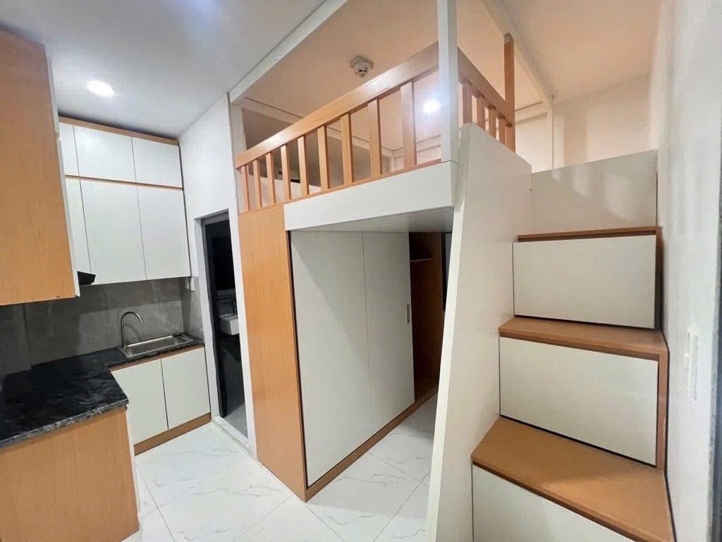 Bán nhà Lê Thanh Nghị - diện tích 38.5m2 6 tầng - Siêu hiếm, cho thuê 36tr - giá 9,9 tỷ