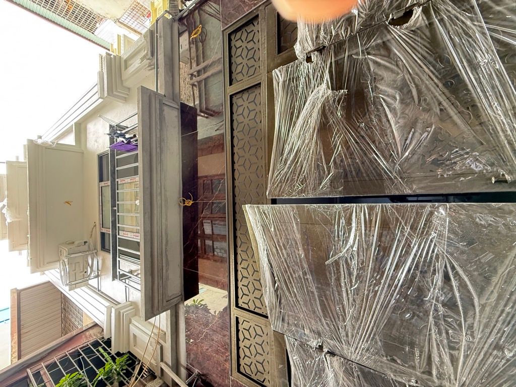 Bán nhà Ngõ Hoà Bình - diện tích 36m2 5 tầng - thang máy - giá 13,5 tỷ