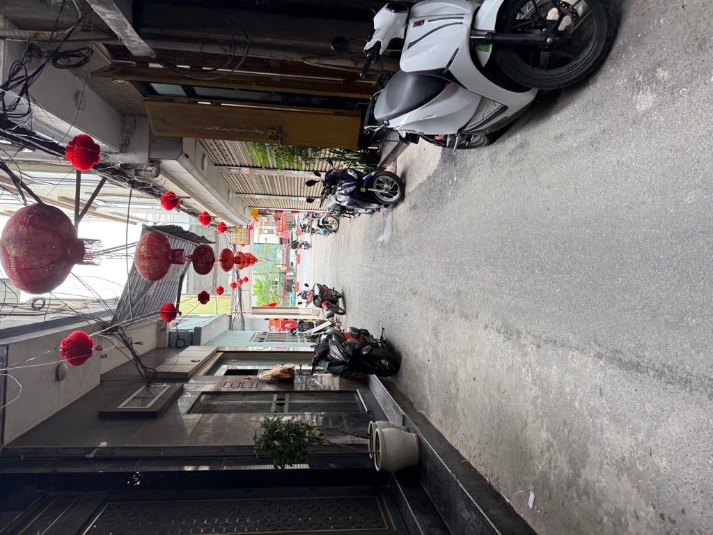 Bán nhà Ngõ Hoà Bình - diện tích 36m2 5 tầng - thang máy - giá 13,5 tỷ