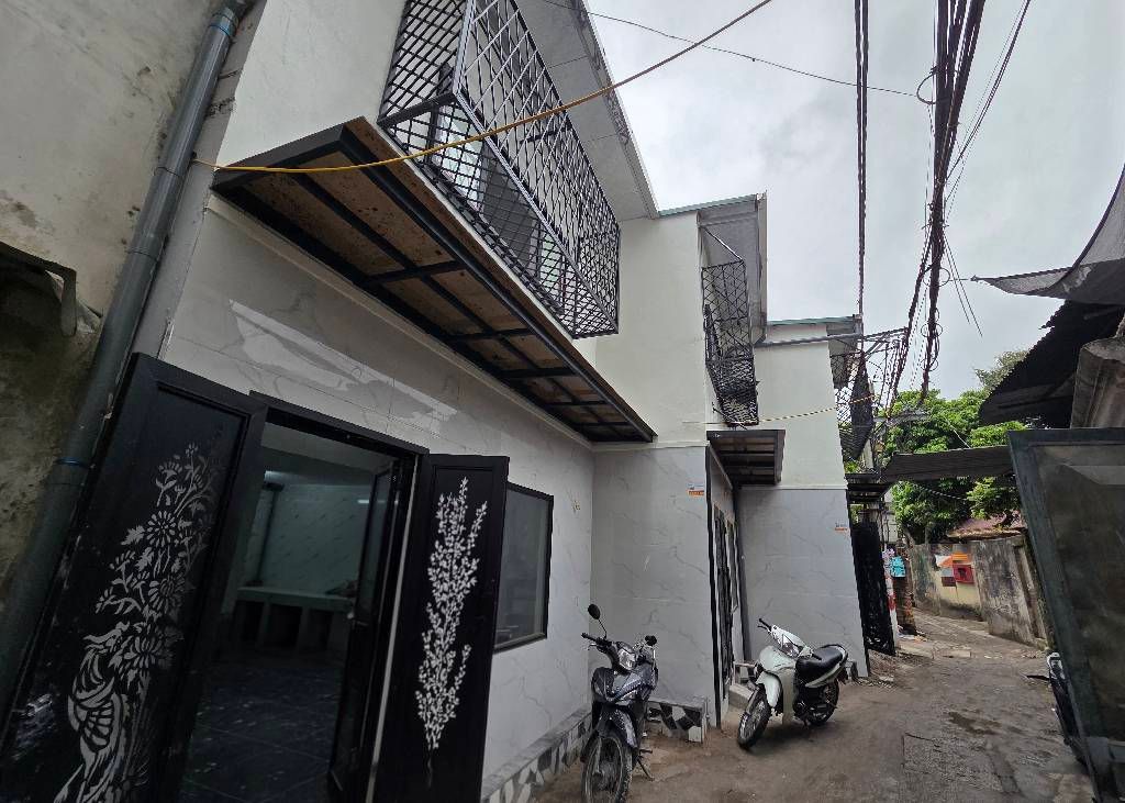 Bán nhà Tân Mai - diện tích 32.6m2 2 tầng - Nhà đẹp hiếm có - giá 2,75 tỷ