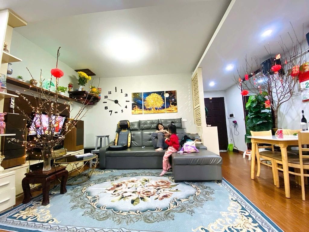 Bán nhà Nguyễn Đức Cảnh - diện tích 68.6m2 4 tầng - Thang máy - giá 5,5 tỷ