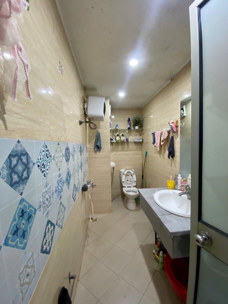 Bán nhà Nguyễn Đức Cảnh - diện tích 68.6m2 4 tầng - Thang máy - giá 5,5 tỷ