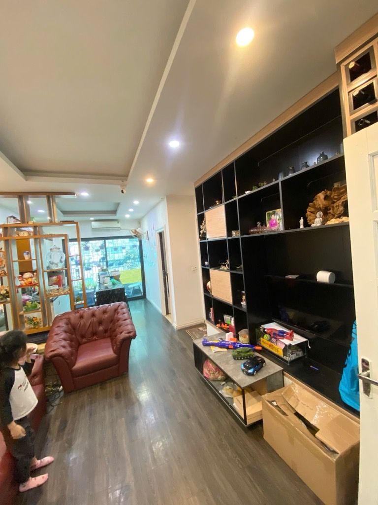 Bán nhà Nguyễn Đức Cảnh - diện tích 66.2m2 12 tầng - Thang máy - giá 5,5 tỷ