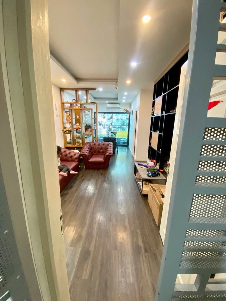 Bán nhà Nguyễn Đức Cảnh - diện tích 66.2m2 12 tầng - Thang máy - giá 5,5 tỷ