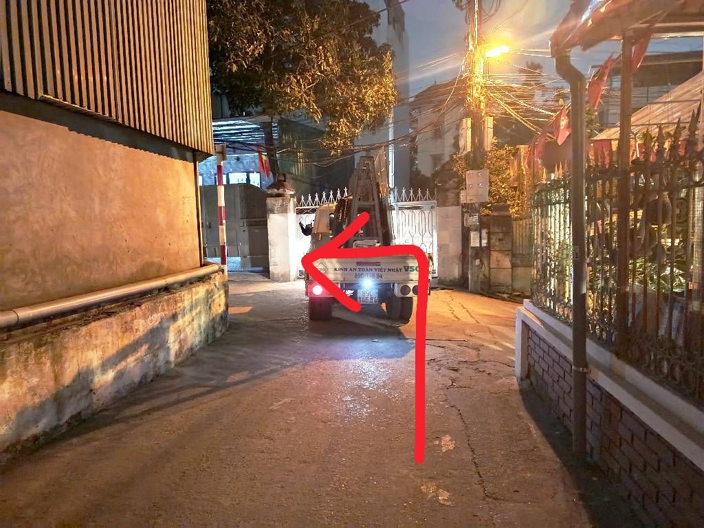 Bán nhà Nguyễn Khoái - diện tích 30,9m2 5 tầng - ô tô đỗ cổng - giá 7,25 tỷ