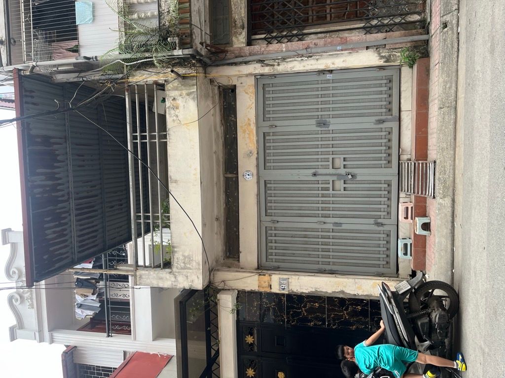 Bán nhà Hoàng Đạo Thành - diện tích 58m2 2 tầng - Mặt đường kinh doanh - giá 13,8 tỷ