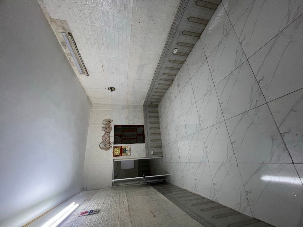 Bán nhà Hoàng Đạo Thành - diện tích 58m2 2 tầng - Mặt đường kinh doanh - giá 13,8 tỷ