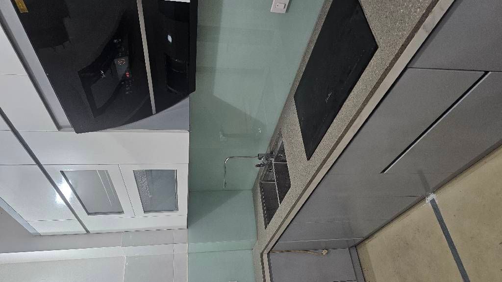 Bán nhà Vĩnh Hưng - diện tích 31m2 5 tầng - ô tô đỗ cổng - giá 7,5 tỷ