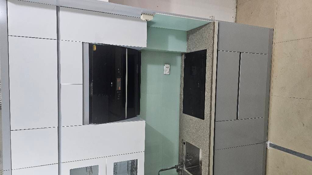 Bán nhà Vĩnh Hưng - diện tích 31m2 5 tầng - ô tô đỗ cổng - giá 7,5 tỷ