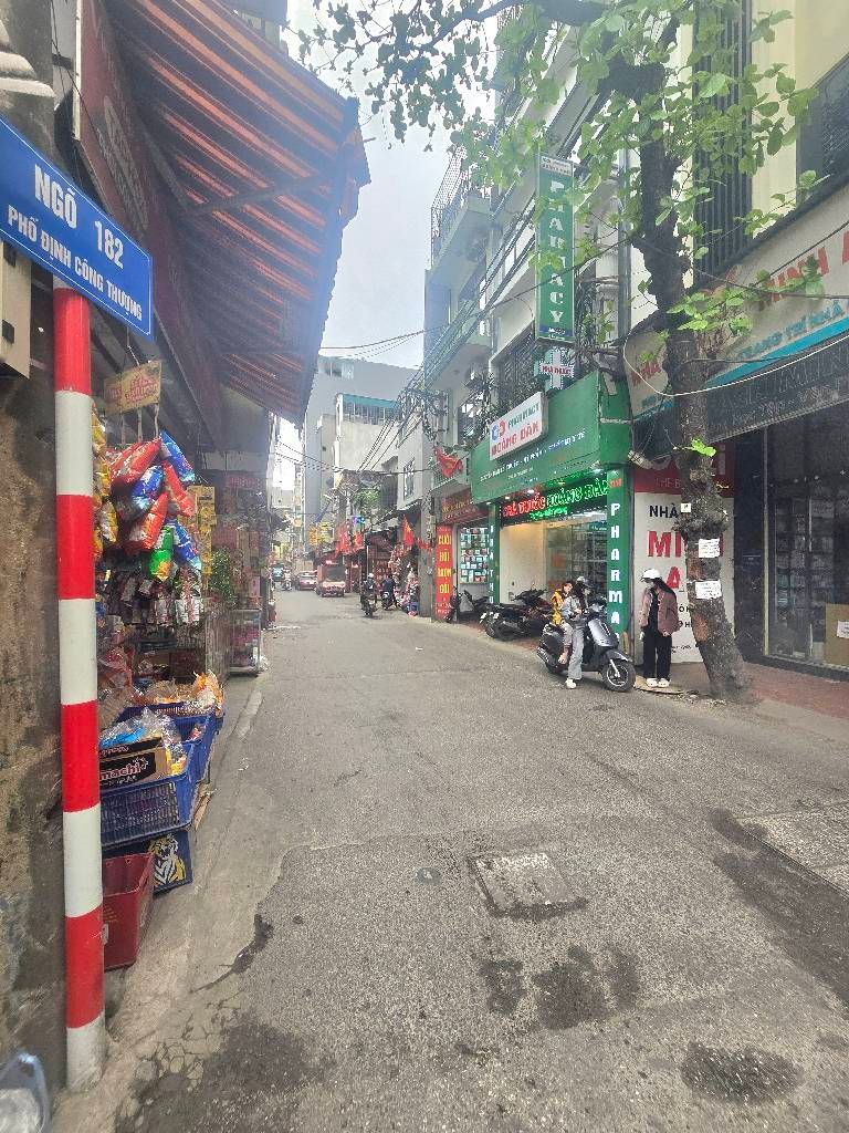 Bán nhà Định Công Thượng - diện tích 47.5m2 4 tầng - Lô góc, 3 mặt thoáng - giá 15,3 tỷ