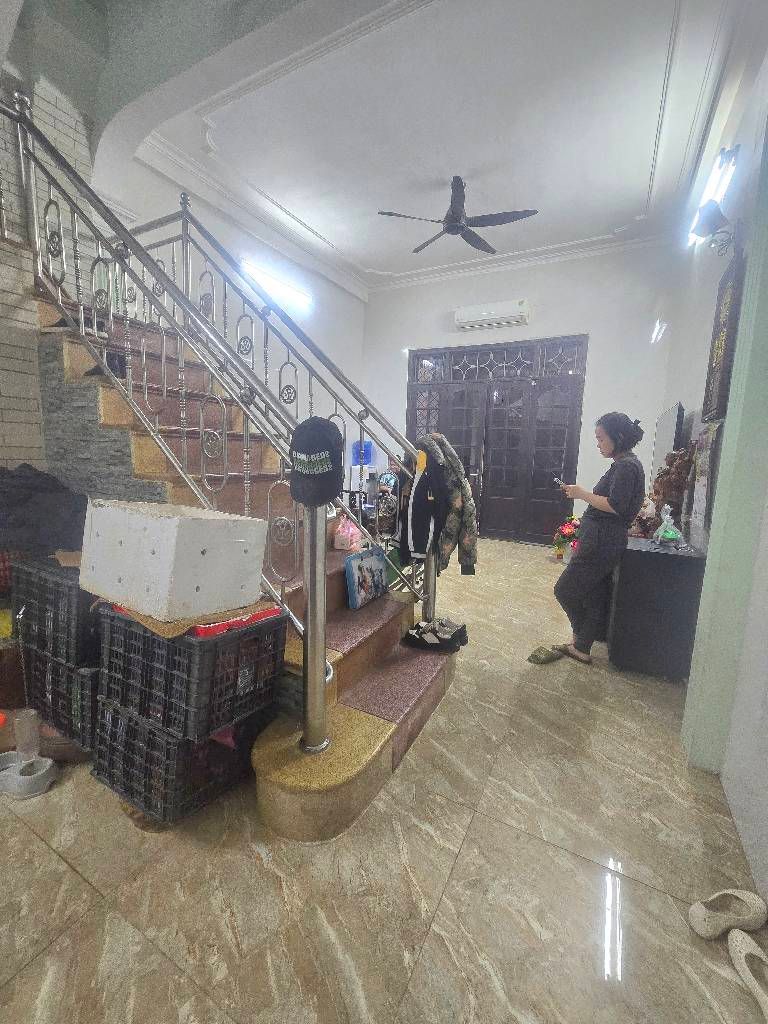 Bán nhà Định Công Thượng - diện tích 47.5m2 4 tầng - Lô góc, 3 mặt thoáng - giá 15,3 tỷ