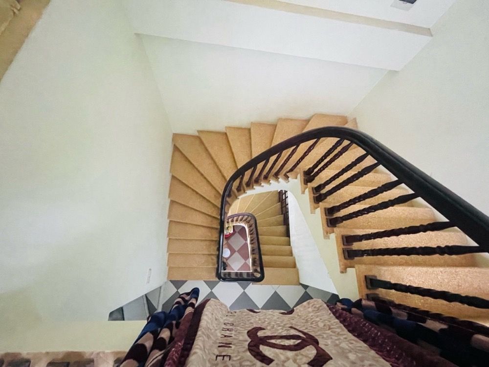 Bán nhà Định Công - diện tích 58.5m2 3 tầng - Lô góc, ô tô ngõ thông - giá 1,75 tỷ