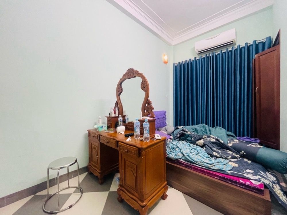 Bán nhà Định Công - diện tích 58.5m2 3 tầng - Lô góc, ô tô ngõ thông - giá 1,75 tỷ