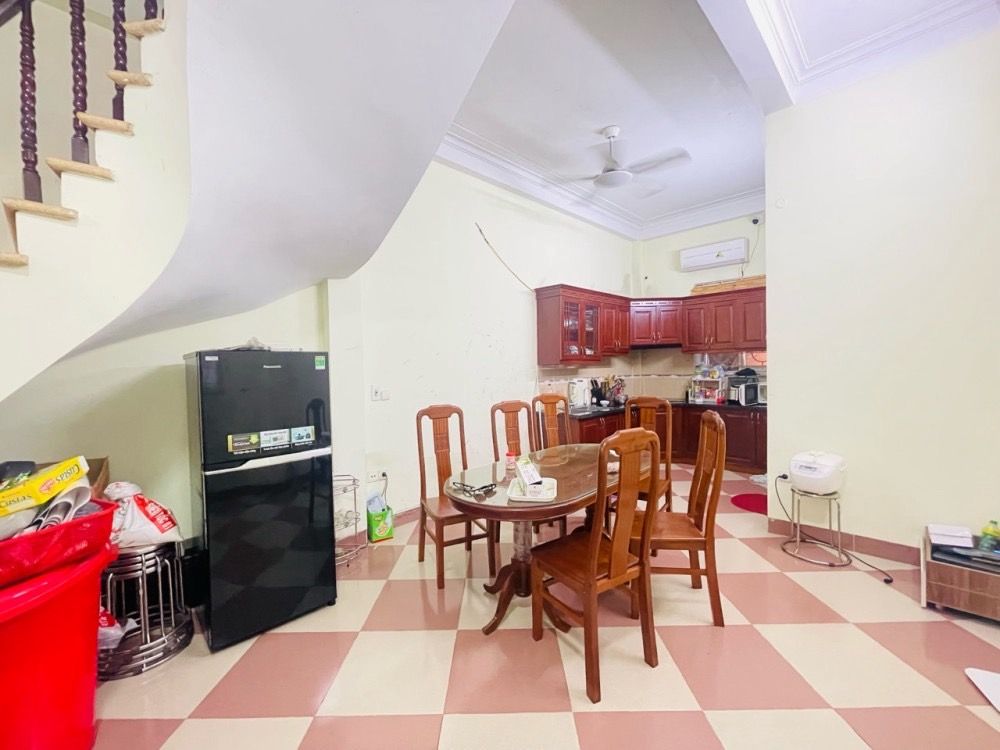 Bán nhà Định Công - diện tích 58.5m2 3 tầng - Lô góc, ô tô ngõ thông - giá 1,75 tỷ