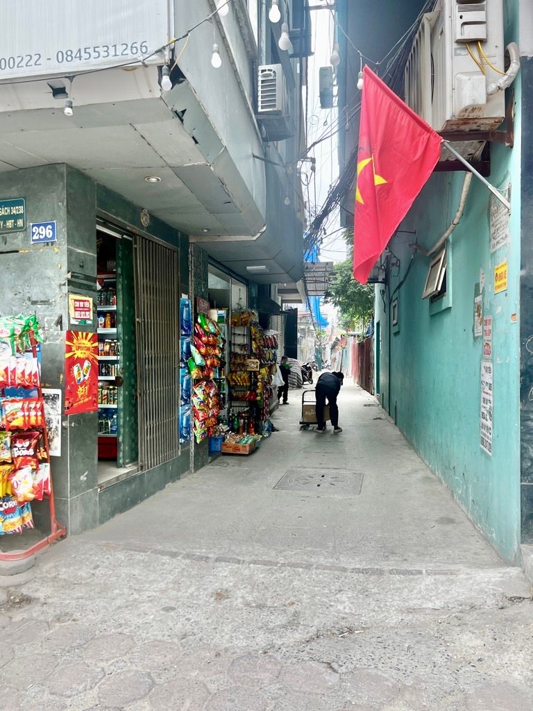 Bán nhà Dương Văn Bé - diện tích 41,5m2 4 tầng - LÔ GÓC HAI MẶT THOÁNG - giá 11,2 tỷ