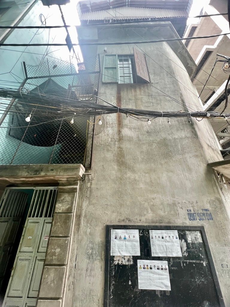 Bán nhà Dương Văn Bé - diện tích 41,5m2 4 tầng - LÔ GÓC HAI MẶT THOÁNG - giá 11,2 tỷ