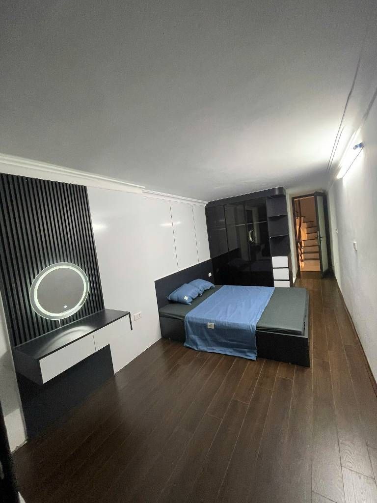 Bán nhà Tam Trinh - diện tích 26,7m2 4 tầng - Ngõ 87, ô tô tránh 15m - giá 7,5 tỷ