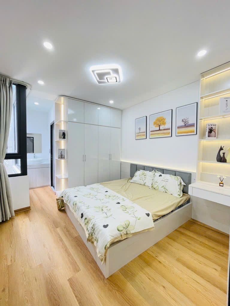 Bán nhà Định Công Hạ - diện tích 38,5m2 6 tầng - Thang máy - giá 8,7 tỷ