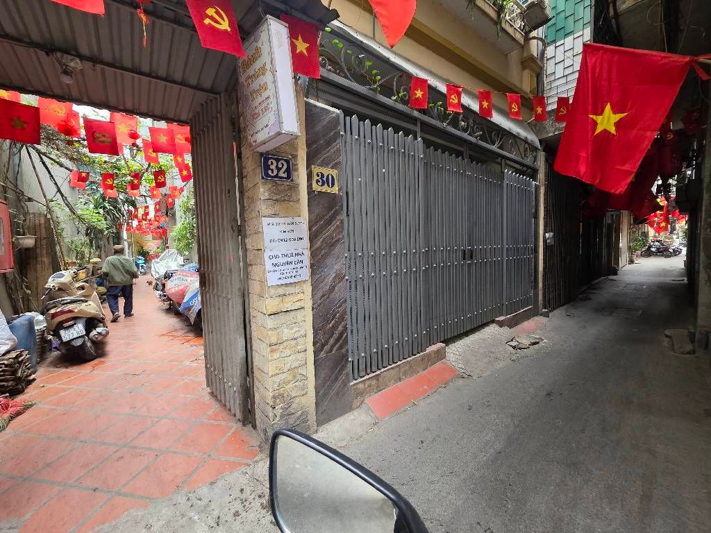 Bán nhà Tôn Thất Tùng - diện tích 63,8m2 5 tầng - SIÊU PHẨM HIẾM - giá 8,2 tỷ