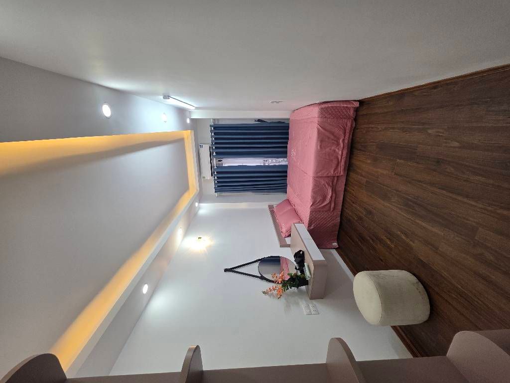 Bán nhà Tôn Thất Tùng - diện tích 63,8m2 5 tầng - SIÊU PHẨM HIẾM - giá 8,2 tỷ