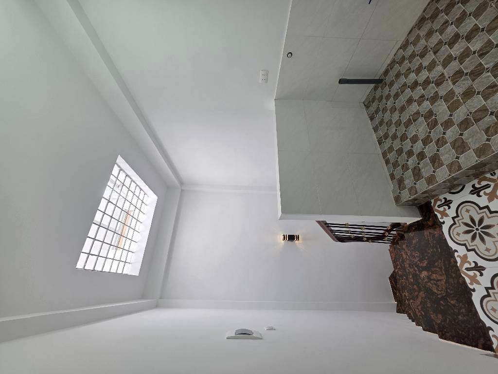 Bán nhà Tôn Thất Tùng - diện tích 63,8m2 5 tầng - SIÊU PHẨM HIẾM - giá 8,2 tỷ