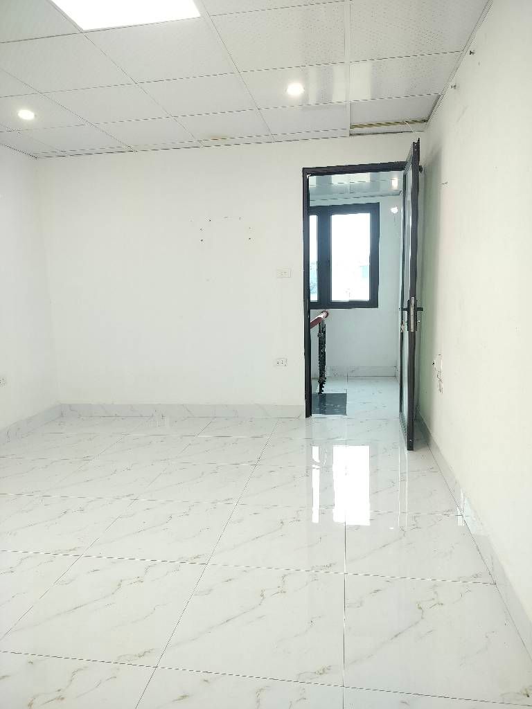 Bán nhà Nguyễn Xiển - diện tích 41.5m2 4 tầng - Ngõ to đẹp, gần phố - giá 4 tỷ